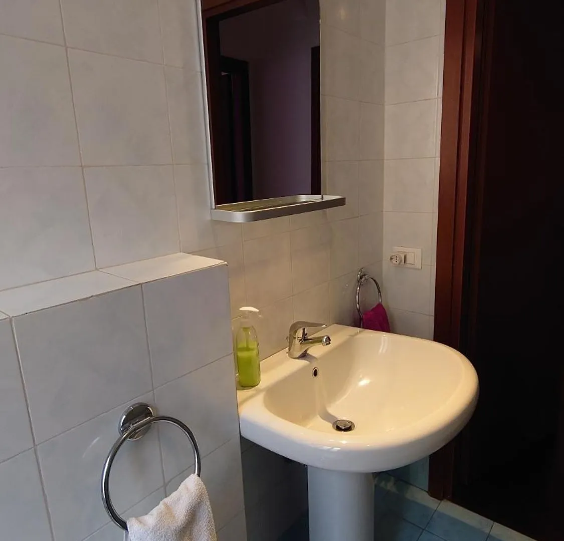 Trilocale Zona Corso Sempione Vicino Metro Mm5 - Losanna Apartment Milan 0*,